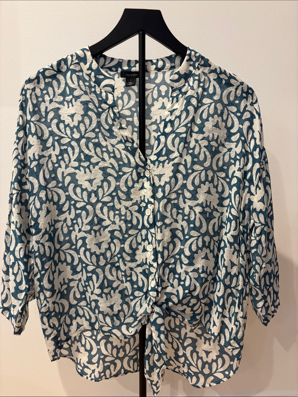 Like New Halogen Teal and White Floral Button-Front Shirt